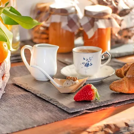Casanita Bed & Breakfast 3*